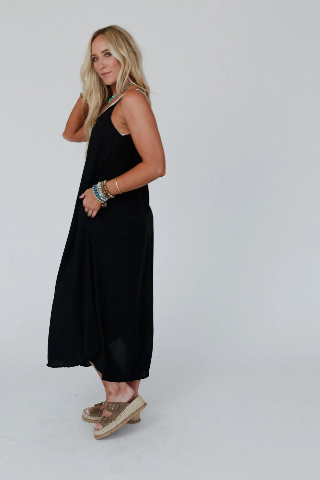 Around The Bend Maxi Dress - Black