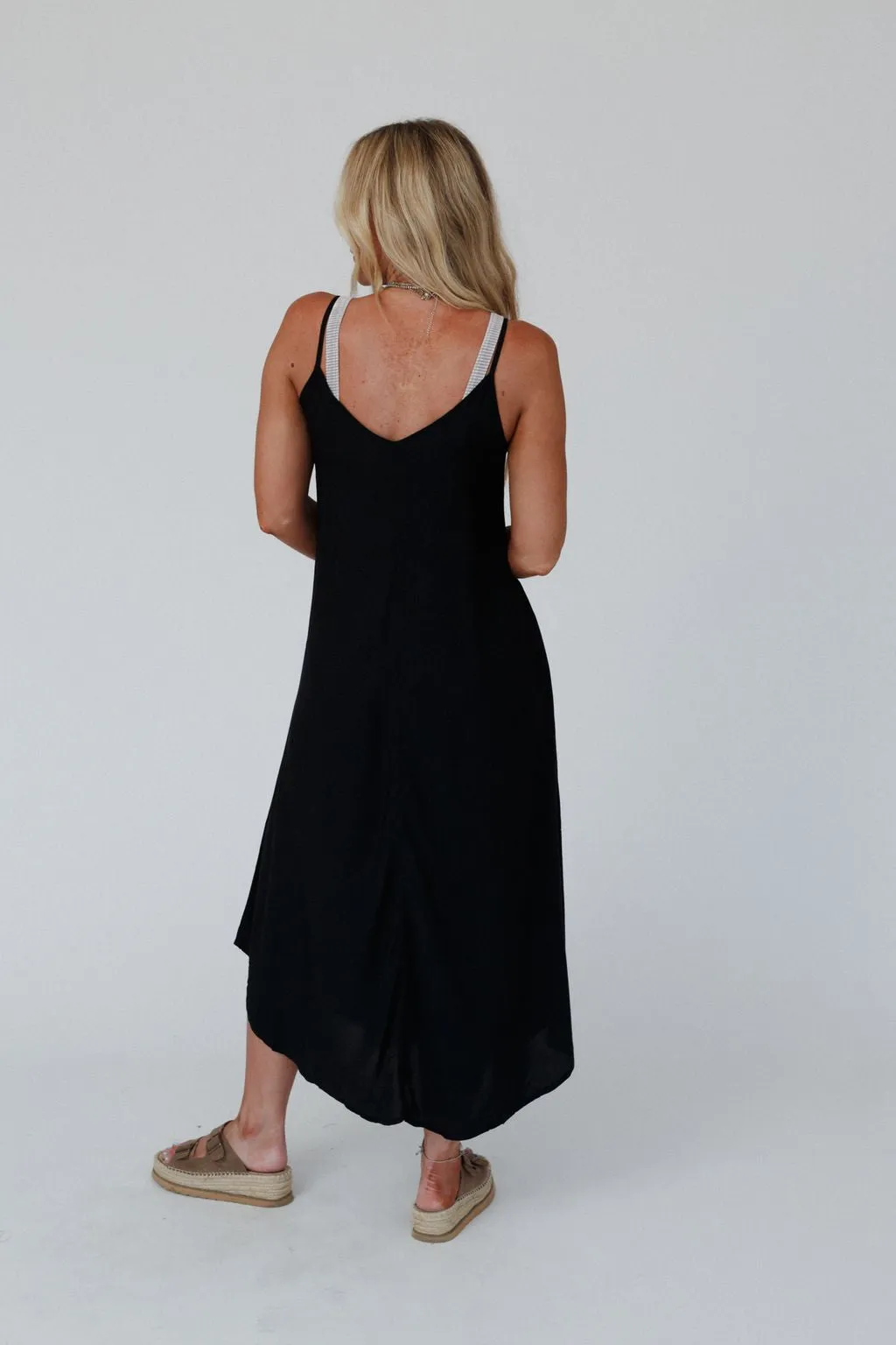 Around The Bend Maxi Dress - Black