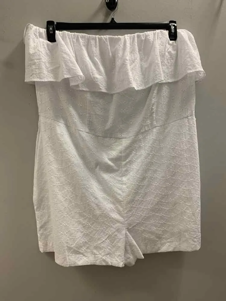 NWT BAR lll Size 20 PLUS SIZES White STRAPLESS Romper