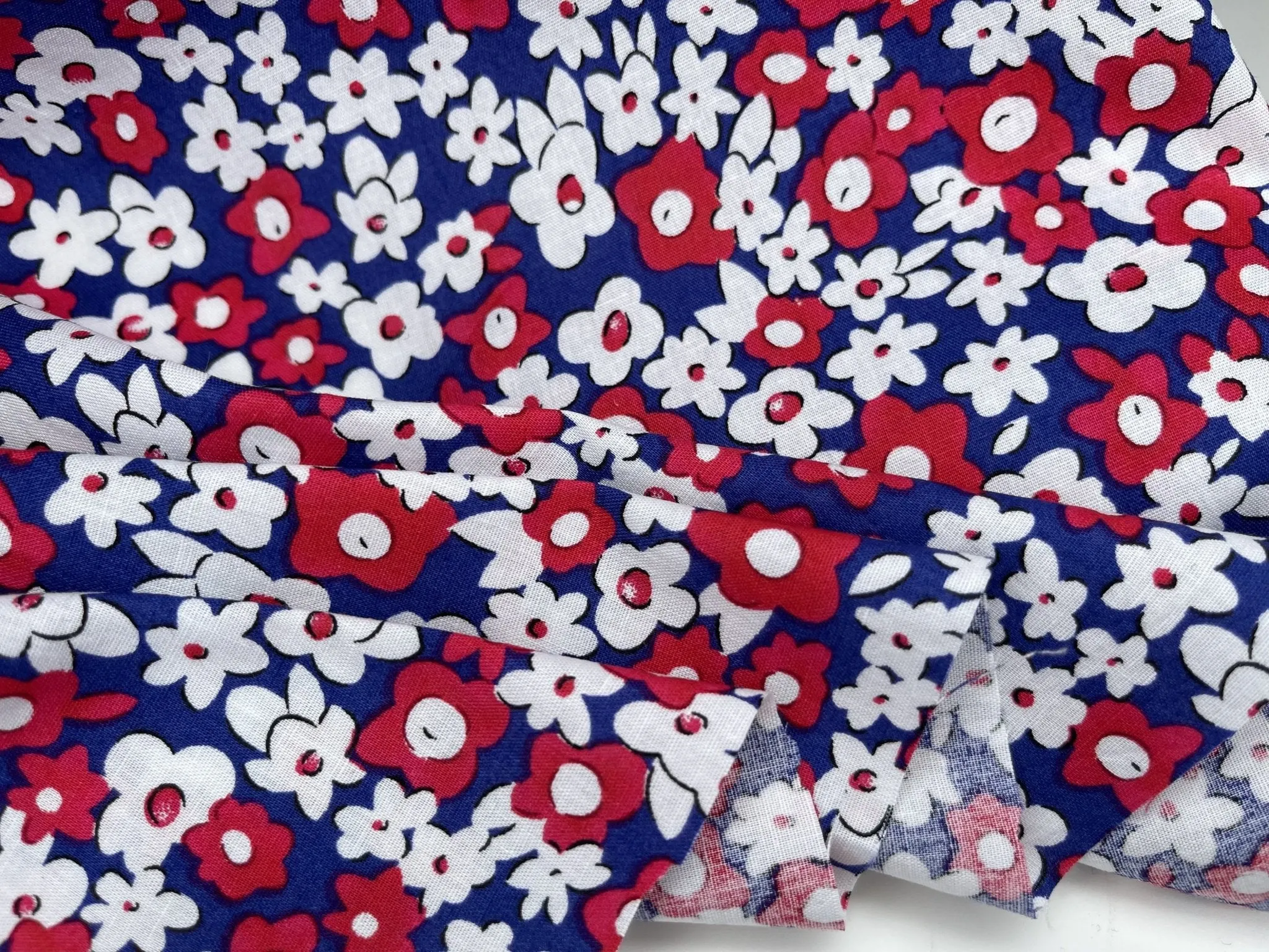 Red-White Ditsy Floral - Washed 100% Cotton Poplin  Reactive Print -8068